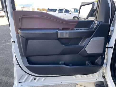 Used 2022 Ford F150 Lariat image 16