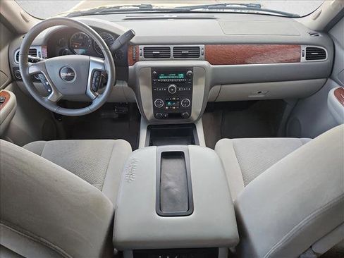 Used 2007 GMC Yukon SLE image 16