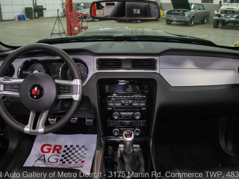 Used 2011 Ford Mustang GT Premium w/ Comfort Pkg RWD image 17