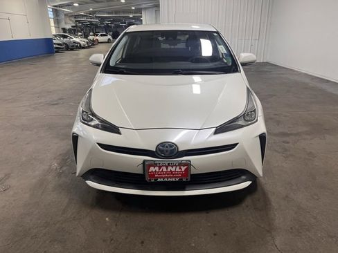 Used 2019 Toyota Prius L Eco image 8