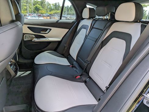 New 2026 Mercedes-Benz E 53 AMG 4MATIC Sedan image 30