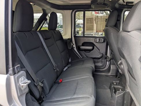 Used 2020 Jeep Wrangler Unlimited Sport S image 24