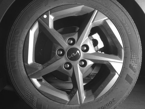 Used 2025 Kia K4 FWD image 14