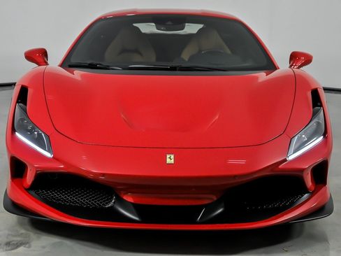 Used 2022 Ferrari F8 Tributo RWD image 5