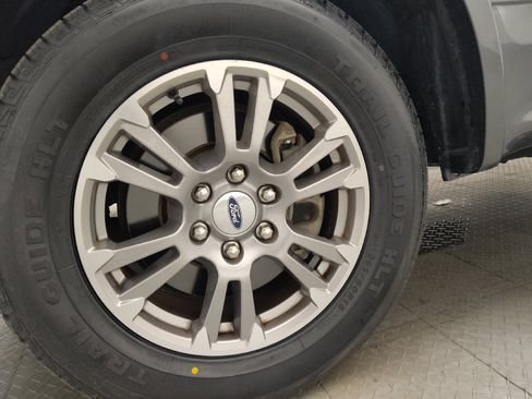 Used 2020 Ford F150 Lariat image 31