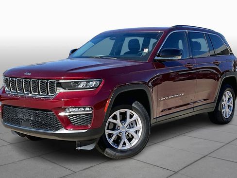Used 2022 Jeep Grand Cherokee Limited image 3