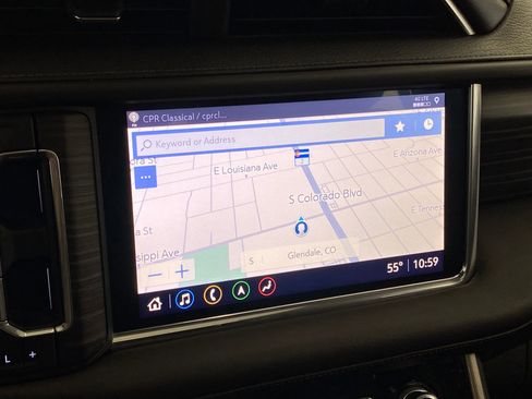 Used 2021 GMC Yukon Denali w/ Denali Premium Package image 25