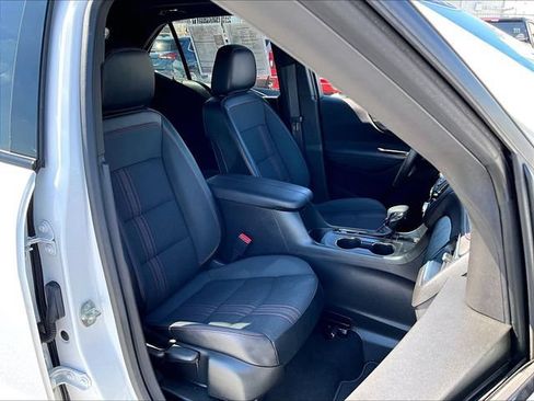 Used 2024 Chevrolet Equinox RS AWD/4WD image 11