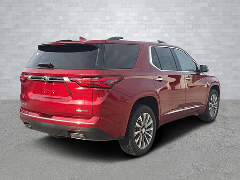 Used 2023 Chevrolet Traverse Premier image 4
