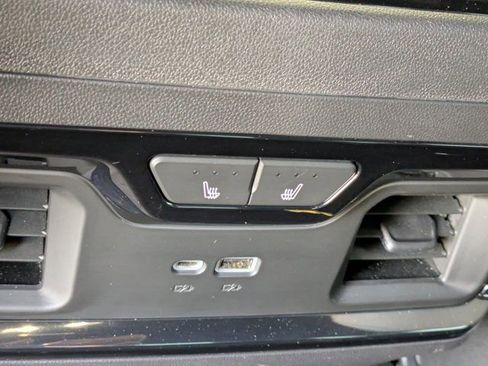 Used 2022 GMC Sierra 1500 AT4 w/ AT4 Premium Package image 20