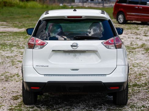 Used 2016 Nissan Rogue S FWD image 9