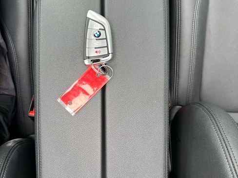 Used 2020 BMW 530i xDrive image 43