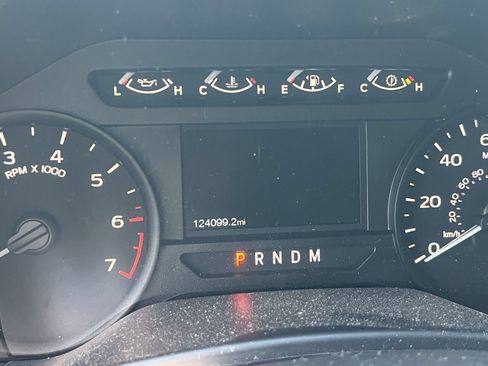 Used 2018 Ford F150 XL w/ Equipment Group 101A Mid RWD image 12