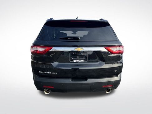 Certified 2021 Chevrolet Traverse LT image 3