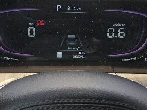 Used 2025 Kia Telluride EX FWD image 16