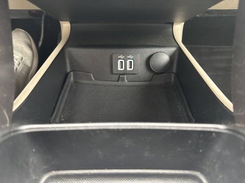 Used 2020 Ford Fusion SE image 22