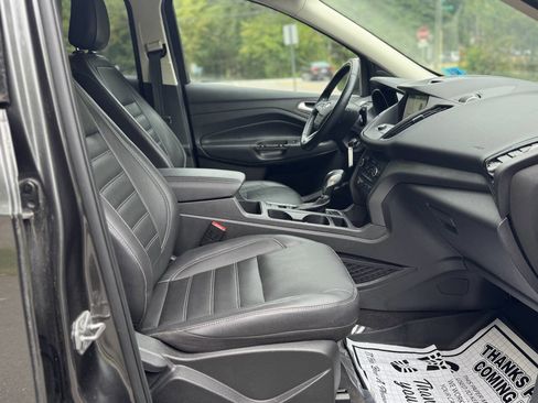 Used 2018 Ford Escape SEL image 13