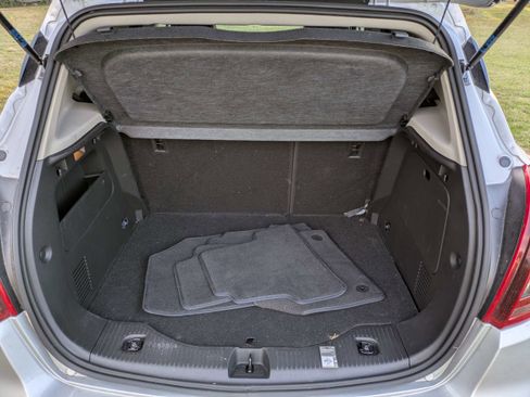 Used 2022 Buick Encore Preferred w/ Safety Package image 16