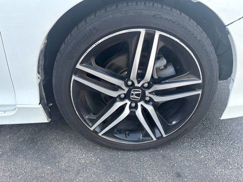 Used 2017 Honda Accord Sport image 22