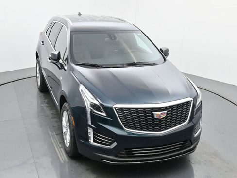 New 2026 Cadillac XT5 Luxury image 30