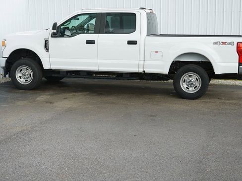 Used 2022 Ford F250 XL w/ Power Equipment Group AWD/4WD image 3