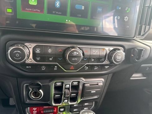 Used 2019 Jeep Wrangler Unlimited Rubicon AWD/4WD image 20