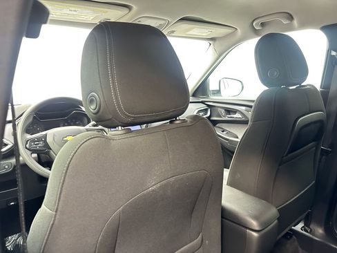 Used 2023 Chevrolet TrailBlazer LT w/ Convenience Package image 37