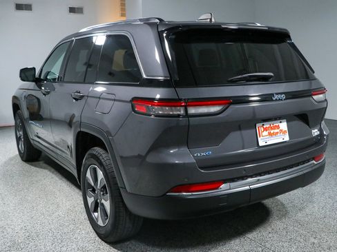 Used 2023 Jeep Grand Cherokee 4WD 4xe image 9