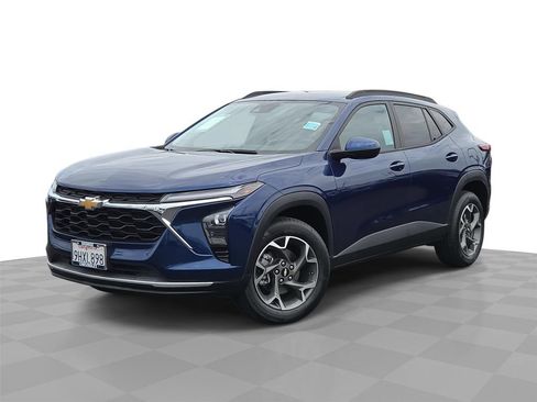 Certified 2024 Chevrolet Trax LT w/ Driver Confidence Package FWD image 1
