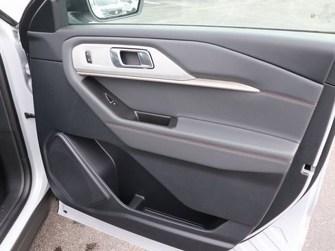 New 2026 Ford Explorer Active w/ Active Comfort Package AWD/4WD image 29