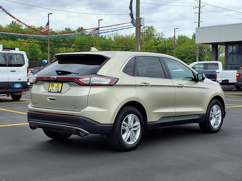 Used 2018 Ford Edge SEL w/ Equipment Group 201A AWD/4WD image 2