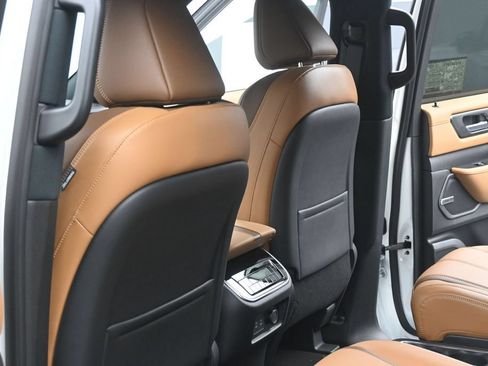 New 2026 Nissan Armada SL w/ Captain's Chari Seat Package AWD/4WD image 20