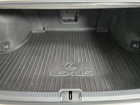 Used 2021 Lexus ES 250 AWD/4WD image 16