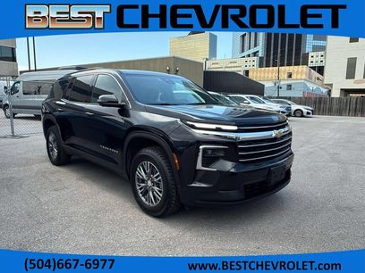 Used 2024 Chevrolet Traverse LT