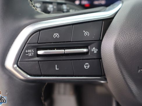 Used 2024 Chevrolet Traverse Z71 w/ Enhanced Driving Package AWD/4WD image 15