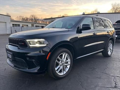 Used 2023 Dodge Durango GT image 5