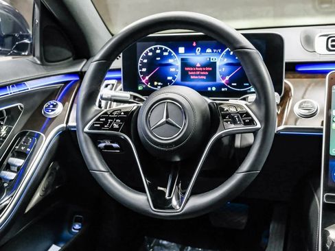 Certified 2023 Mercedes-Benz S 580 4MATIC Sedan image 15