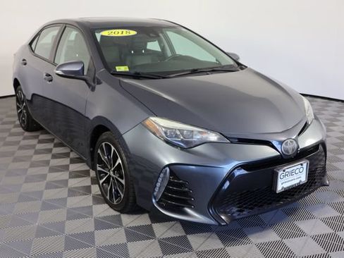 Used 2018 Toyota Corolla SE w/ SE Premium Package FWD image 1