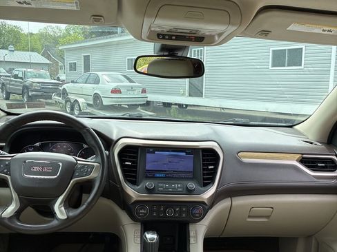 Used 2017 GMC Acadia Denali AWD/4WD image 7