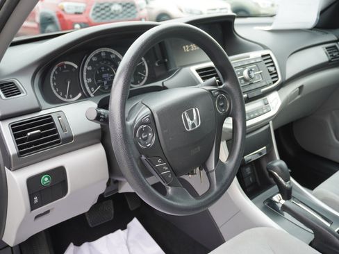 Used 2013 Honda Accord LX image 16