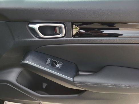 Used 2024 Honda Civic Sport Touring image 7