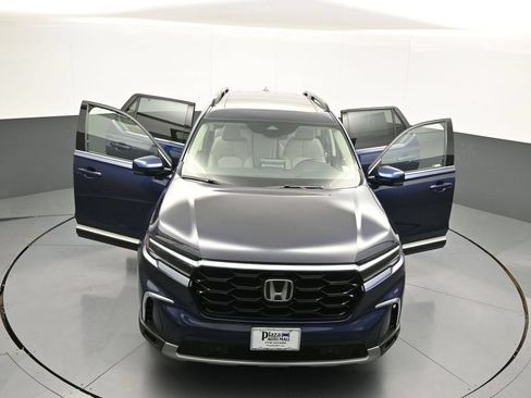 Certified 2024 Honda Pilot Touring image 49