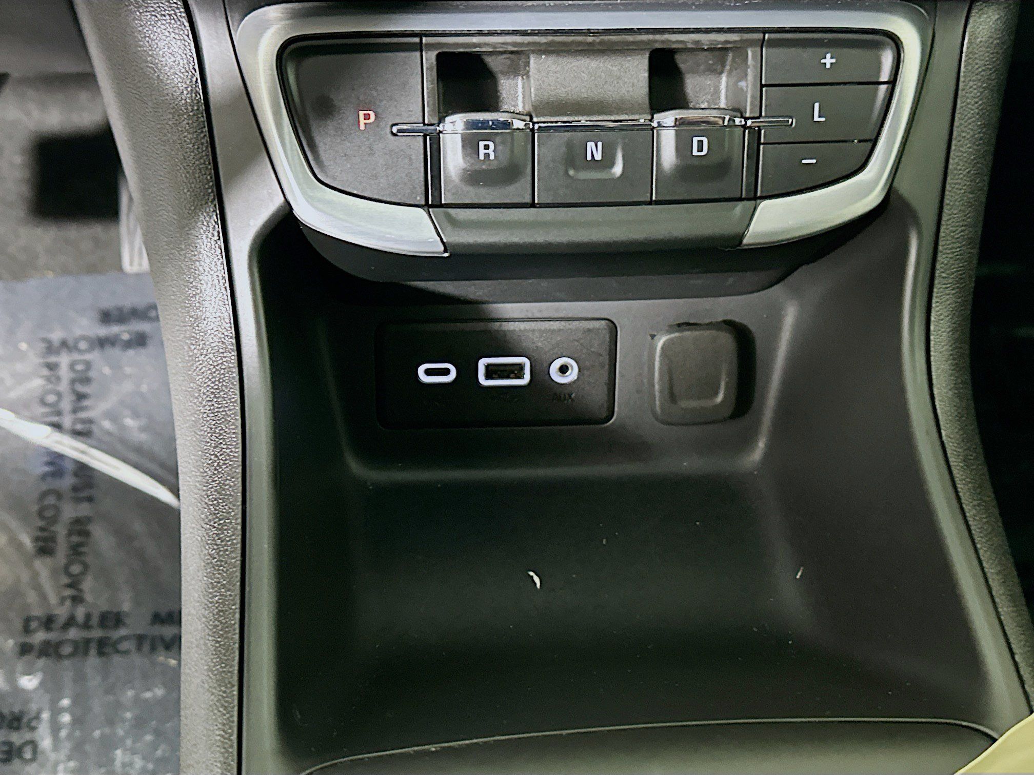 Used 2024 GMC Terrain SLE FWD image 21
