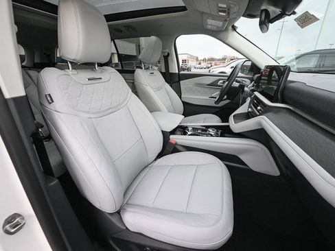 New 2026 Ford Explorer Platinum w/ LUX Leather Package image 24