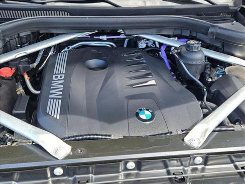 Used 2024 BMW X7 xDrive40i image 25
