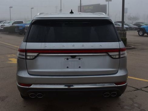 Used 2022 Lincoln Aviator Reserve w/ Equipment Group 201A image 6