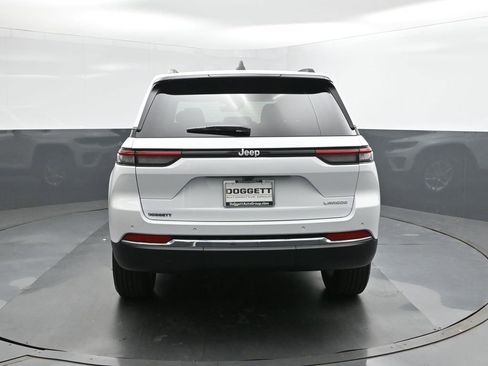 New 2025 Jeep Grand Cherokee Laredo X image 8