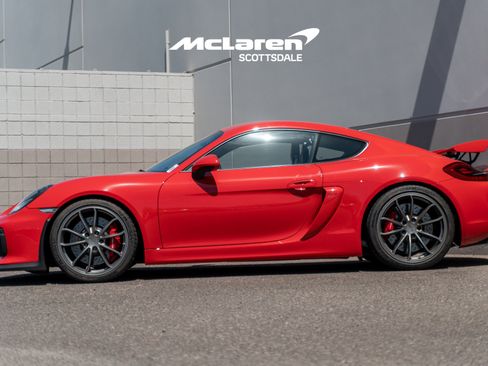 Used 2016 Porsche Cayman GT4 RWD image 4