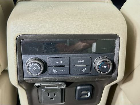 Used 2018 GMC Acadia Denali w/ Technology Package AWD/4WD image 29