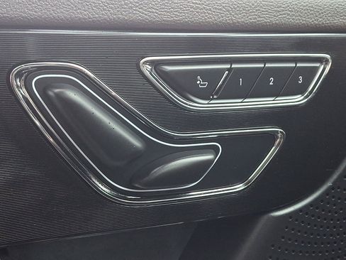 Used 2024 Lincoln Corsair AWD w/ Equipment Group 101A image 27